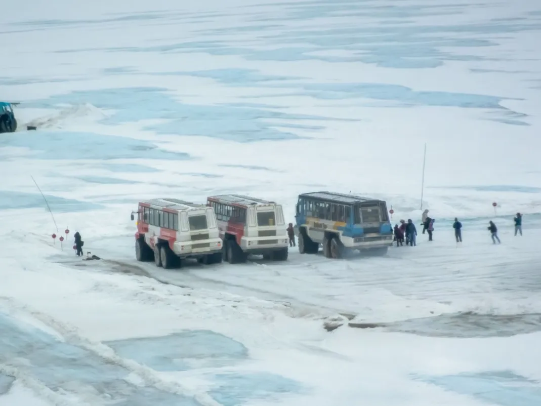Polar Expedition Engineering Vehicle