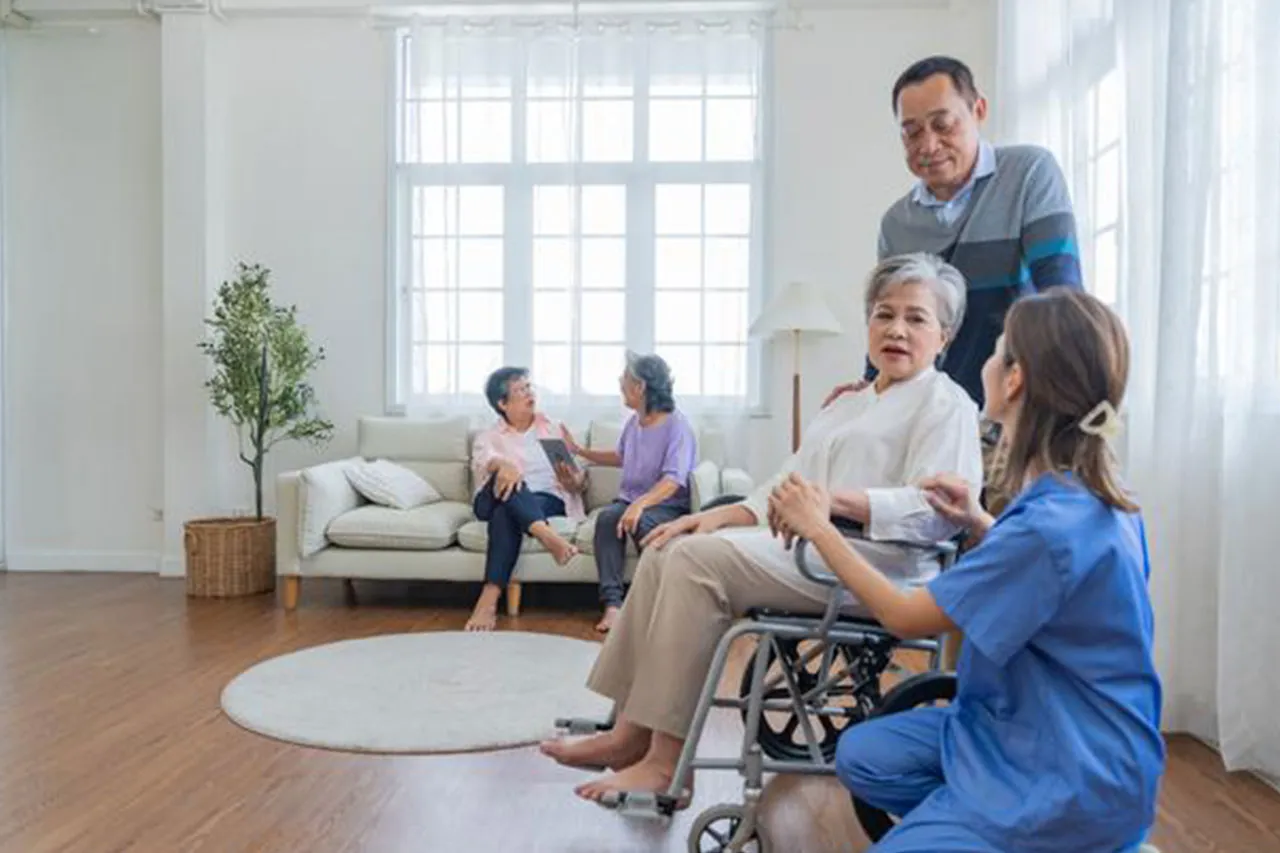 Safe Power for Elderly Households