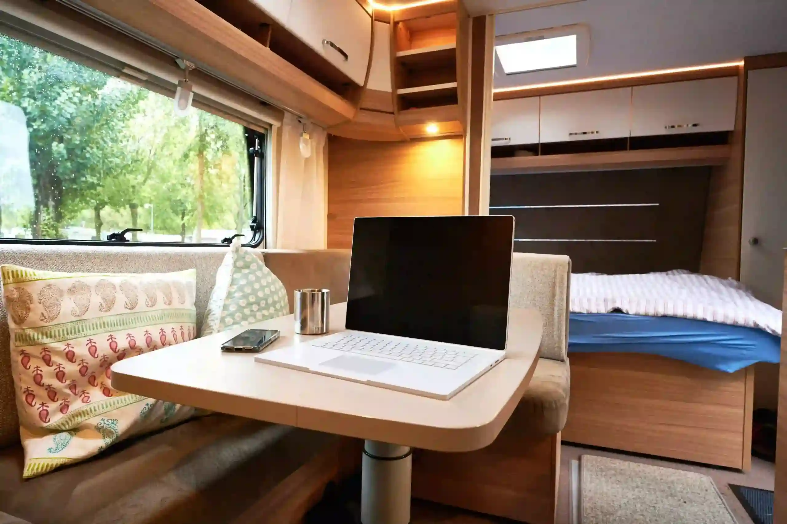 Smart Power Supply for RV Life